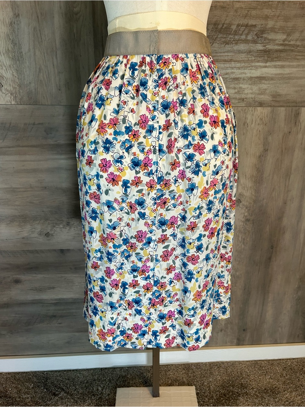 Floral Print A-Line Midi Skirt - White with Blue & Pink Flowers